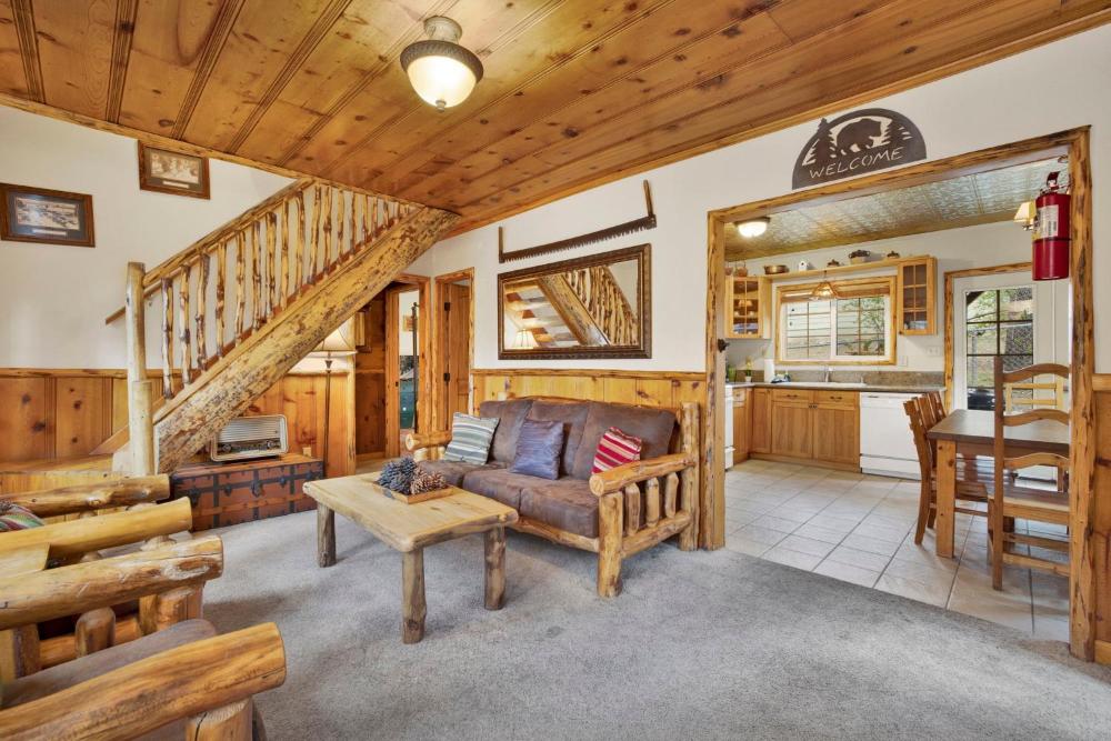 Nine pines lodge #537